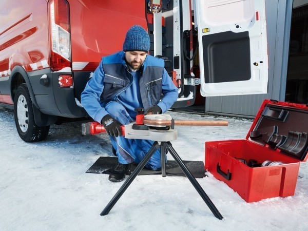 Аккумуляторный трубогиб ROBEND 4000 E, применение Аккумуляторный трубогиб ROBEND 4000 E, применение