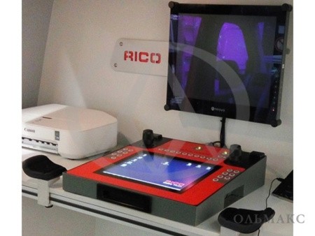 Стационарный монтаж пульта управления в отсеке оператора CROSSTOUCH 300 (Кросстач 300) Стационарный монтаж пульта управления в отсеке оператора CROSSTOUCH 300 (Кросстач 300)